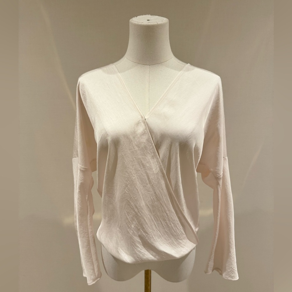 Vince Cream V-Neck Wrap Long Sleeve Top Size XS